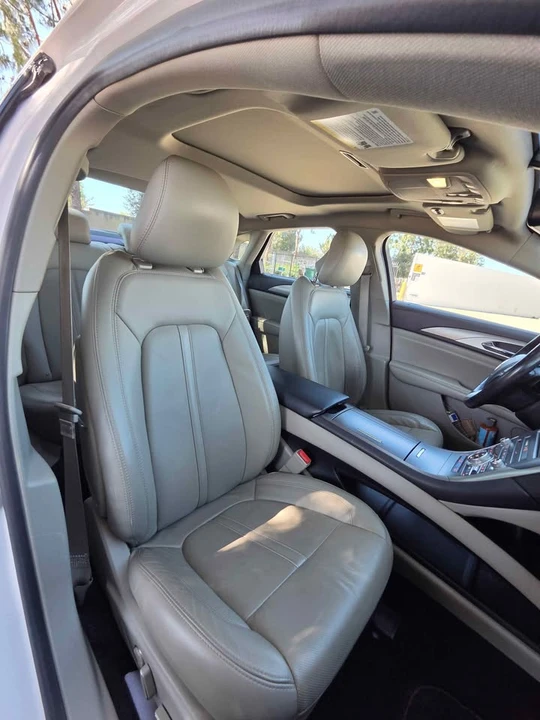 2017 Lincoln MKZ - Image 14 of 17