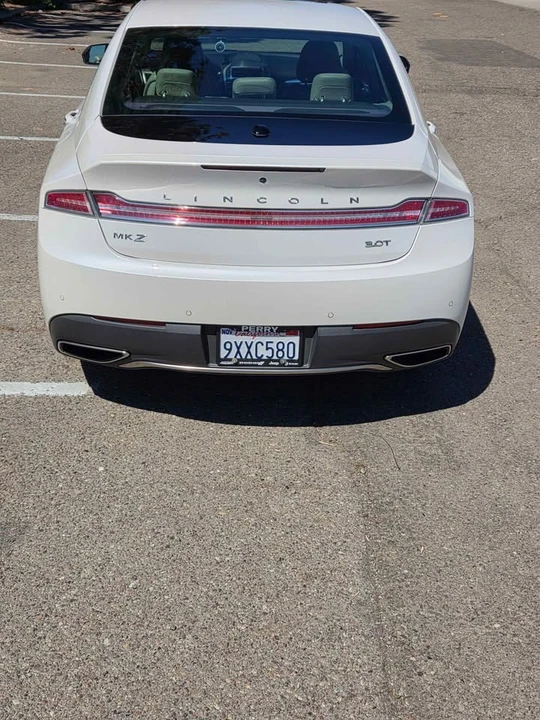 2017 Lincoln MKZ - Image 3 of 17