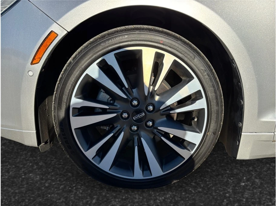 2017 Lincoln MKZ - Image 13 of 21