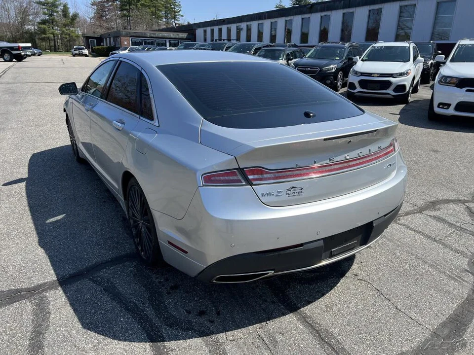 2017 Lincoln MKZ - Image 7 of 12