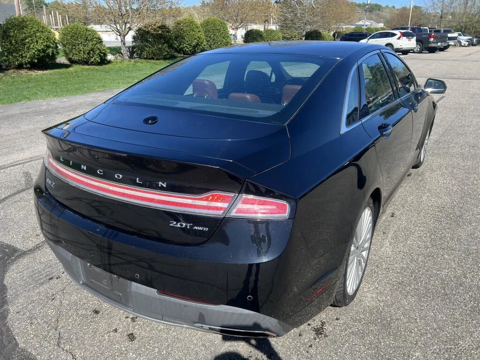2017 Lincoln MKZ - Image 8 of 12