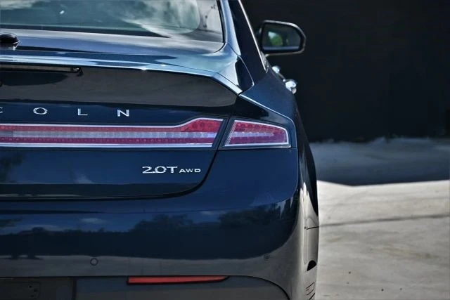 2017 Lincoln MKZ - Image 9 of 21
