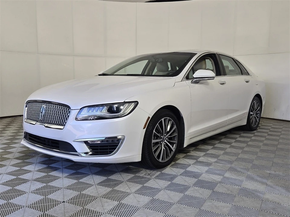 2017 Lincoln MKZ - Image 4 of 21