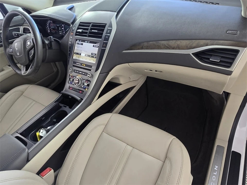 2017 Lincoln MKZ - Image 14 of 21
