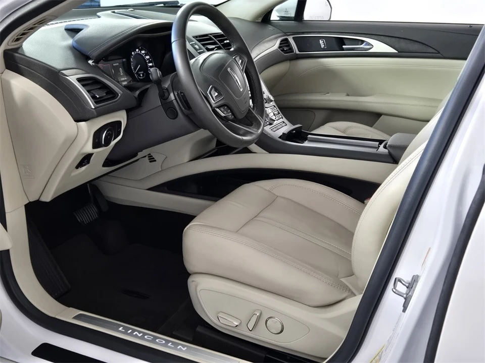 2017 Lincoln MKZ - Image 7 of 21