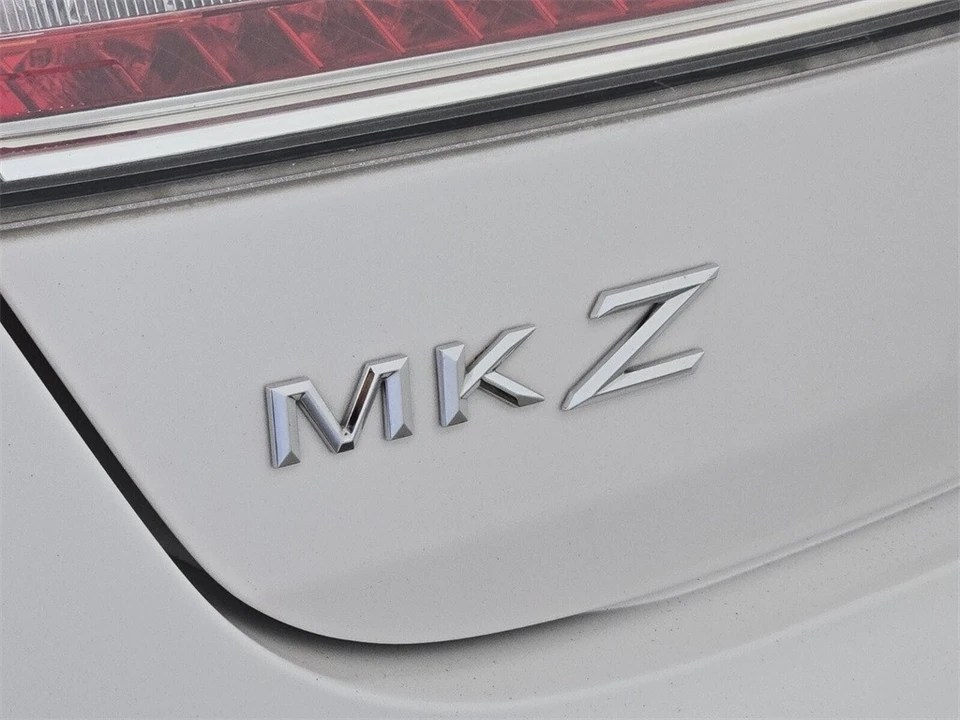 2017 Lincoln MKZ - Image 11 of 21
