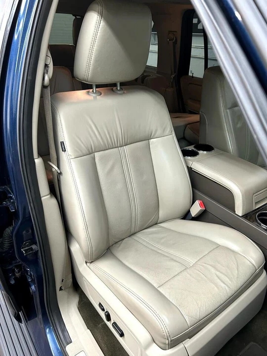 2017 Lincoln Navigator 3rd Gen - Image 15 of 19