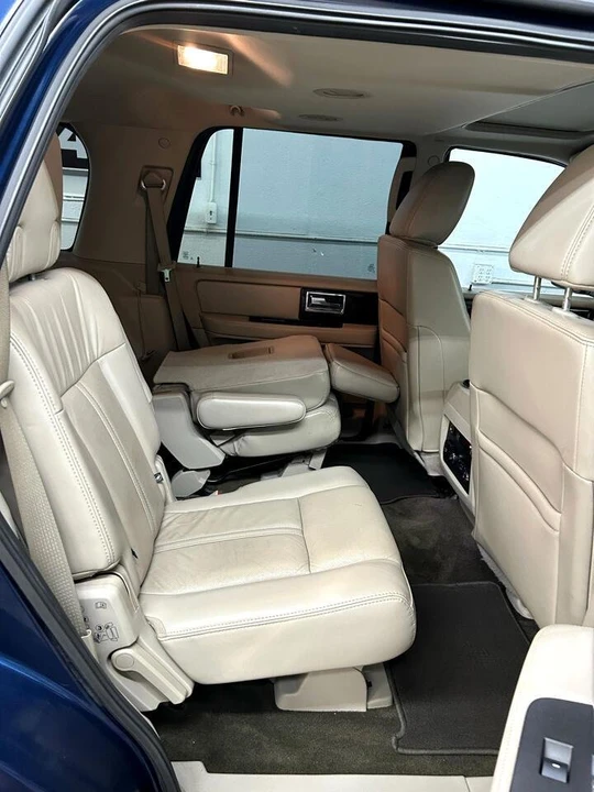 2017 Lincoln Navigator 3rd Gen - Image 19 of 19