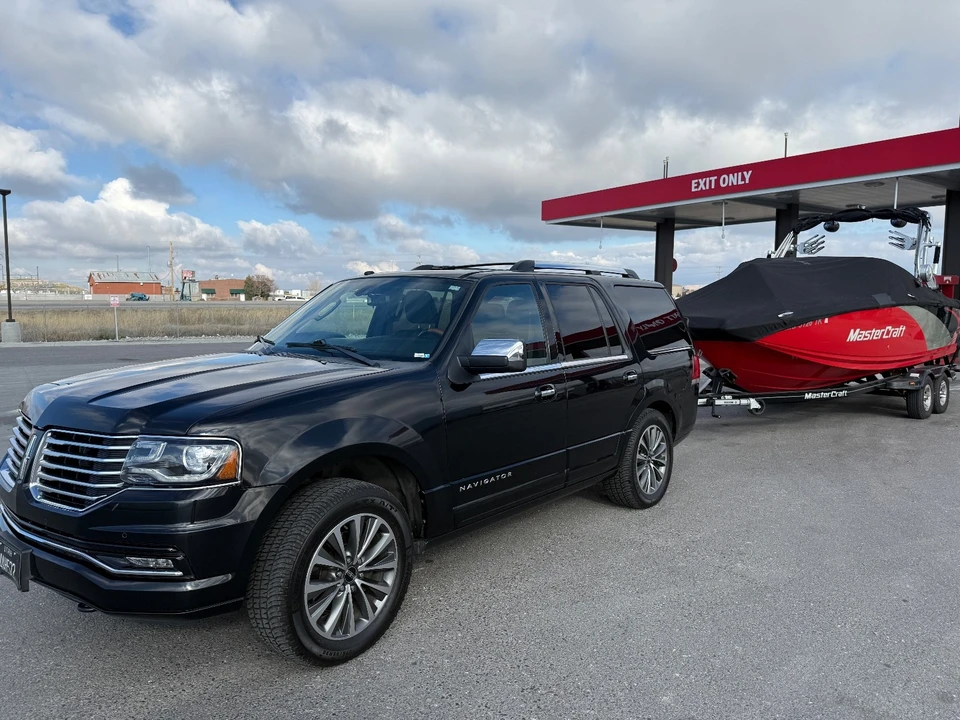 2017 Lincoln Navigator 3rd Gen - Image 6 of 13