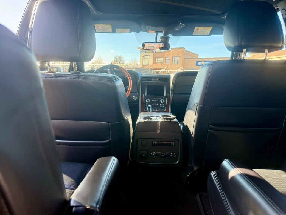 2017 Lincoln Navigator 3rd Gen - Image 10 of 13