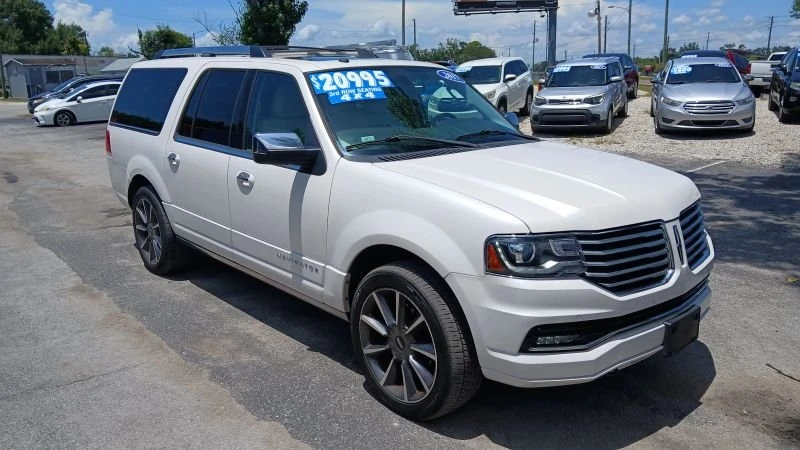 2017 Lincoln Navigator 3rd Gen - Image 7 of 19