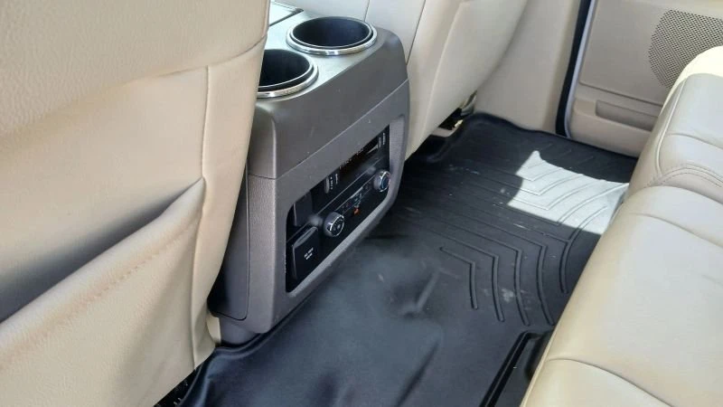 2017 Lincoln Navigator 3rd Gen - Image 16 of 19