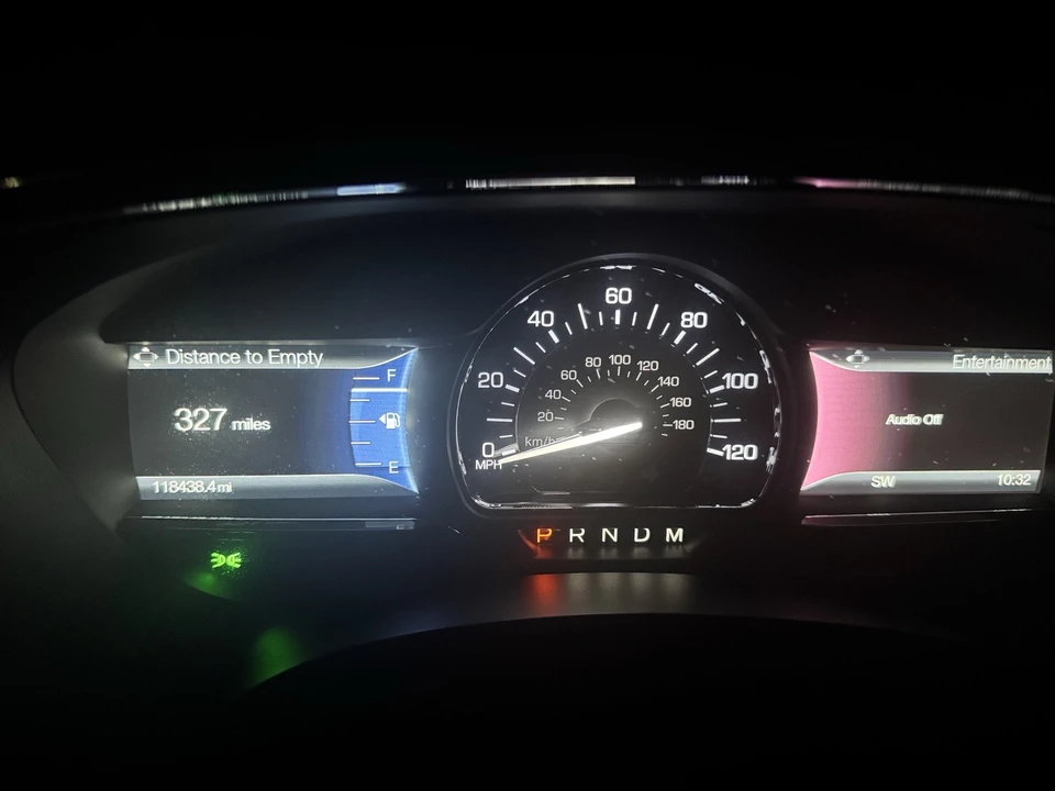 2017 Lincoln Navigator 3rd Gen - Image 5 of 10