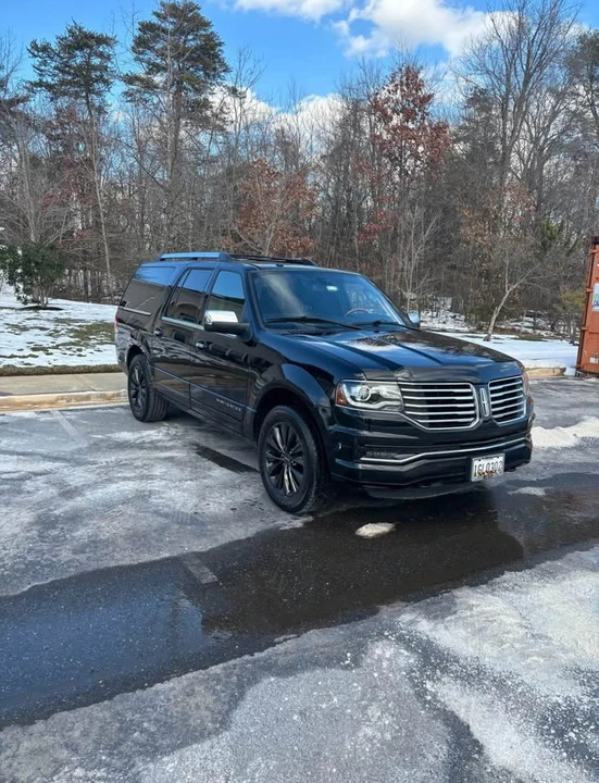 2017 Lincoln Navigator 3rd Gen - Image 3 of 8