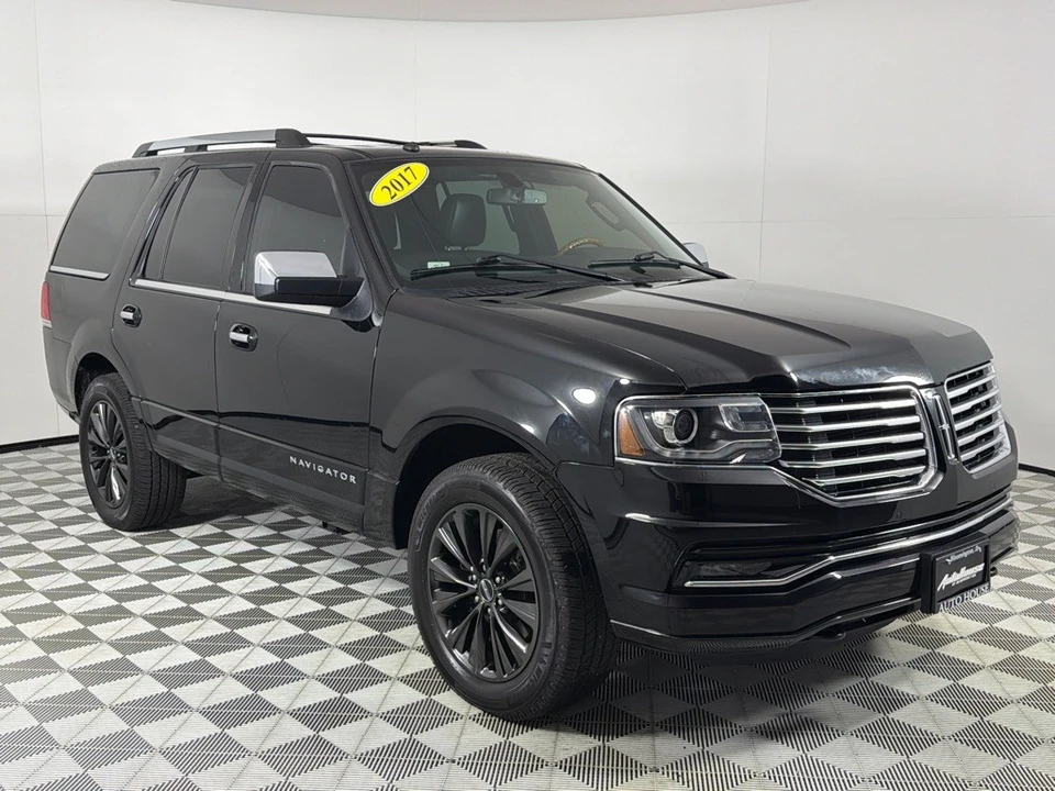 2017 Lincoln Navigator 3rd Gen - Image 3 of 21