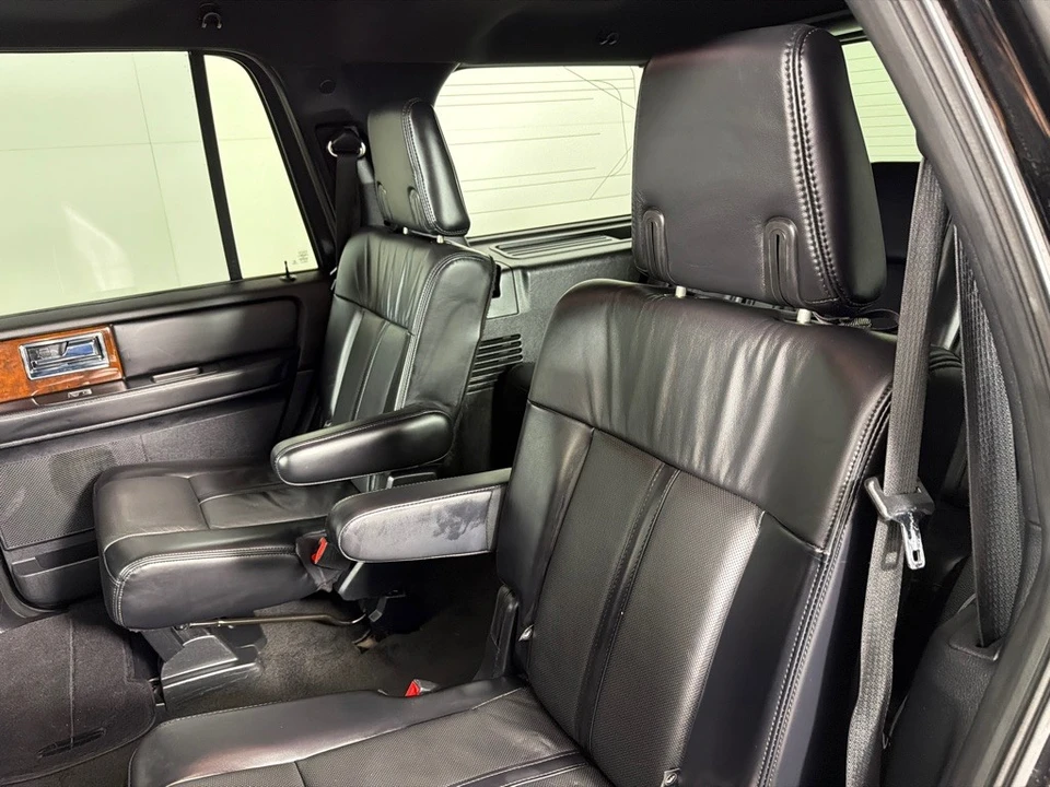 2017 Lincoln Navigator 3rd Gen - Image 19 of 21