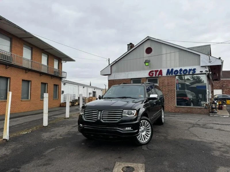 2017 Lincoln Navigator 3rd Gen - Image 2 of 12