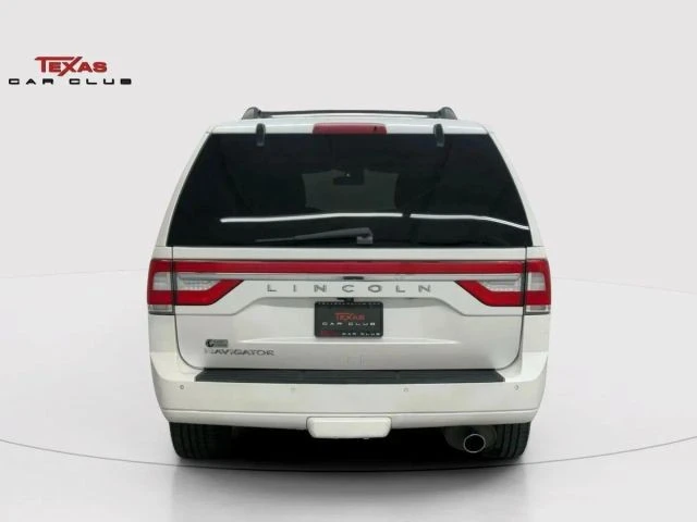 2017 Lincoln Navigator 3rd Gen - Image 8 of 12