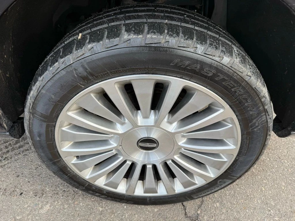 2017 Lincoln Navigator 3rd Gen - Image 12 of 12