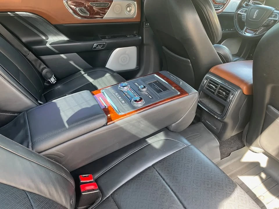 2017 Lincoln Continental 10th Gen - Image 5 of 6