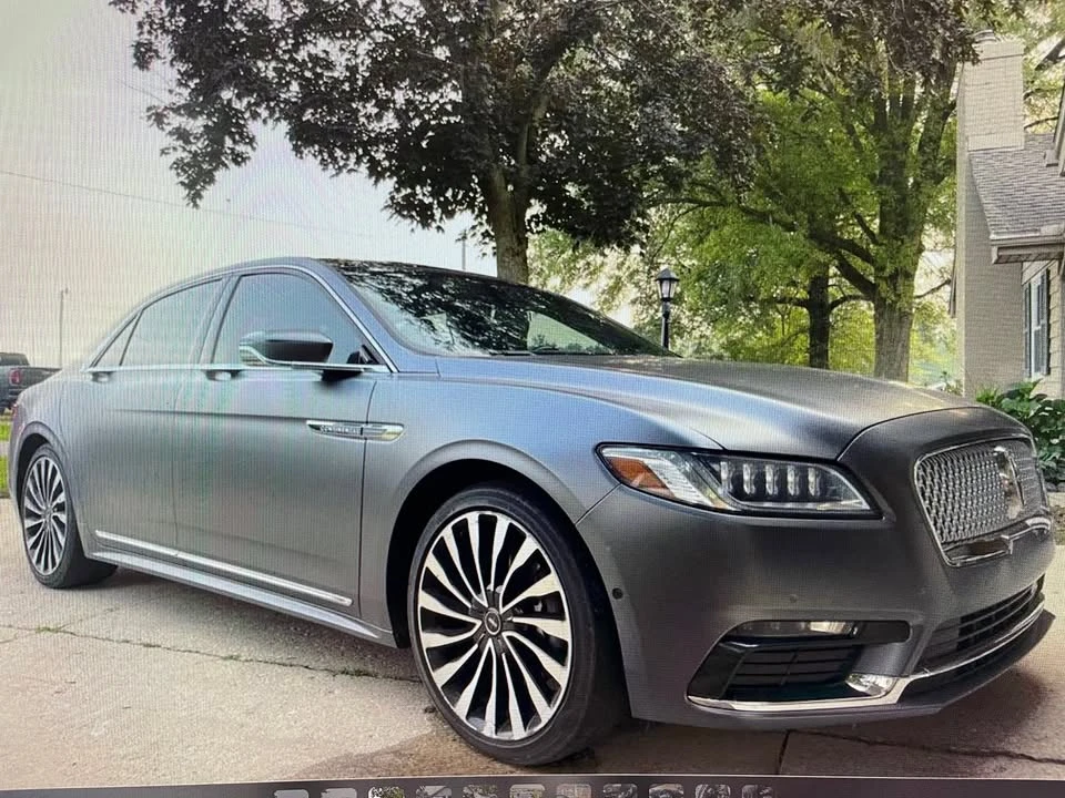 2017 Lincoln Continental 10th Gen - Image 2 of 6