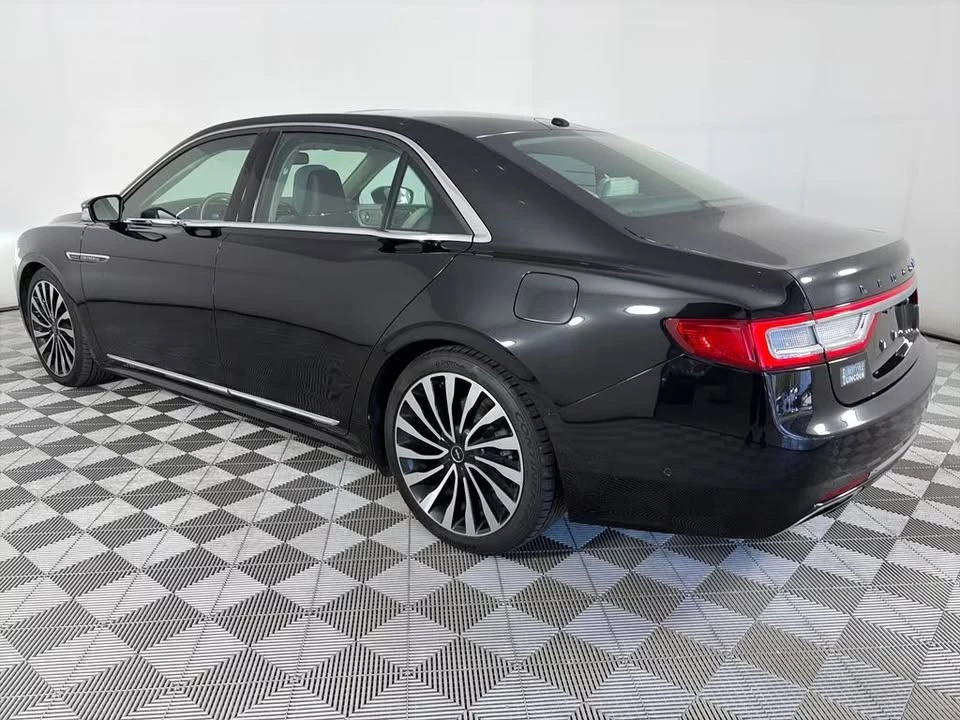 2017 Lincoln Continental 10th Gen - Image 6 of 12