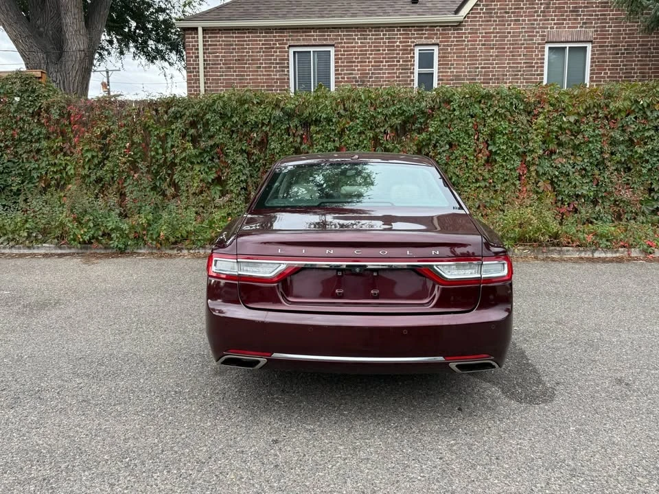 2017 Lincoln Continental 10th Gen - Image 8 of 19