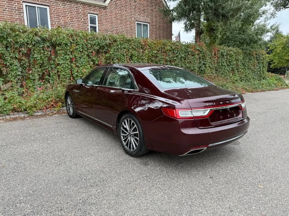 2017 Lincoln Continental 10th Gen - Image 9 of 19