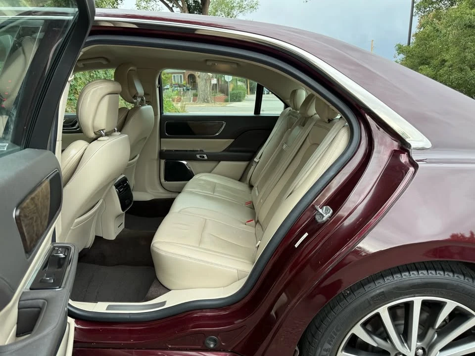2017 Lincoln Continental 10th Gen - Image 10 of 19