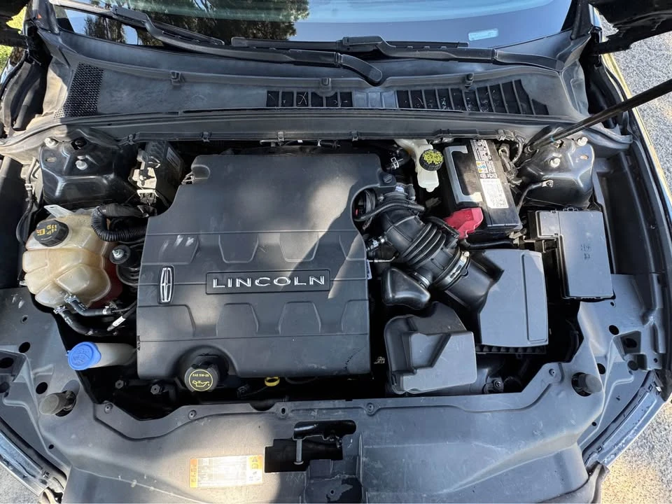 2017 Lincoln Continental 10th Gen - Image 18 of 19