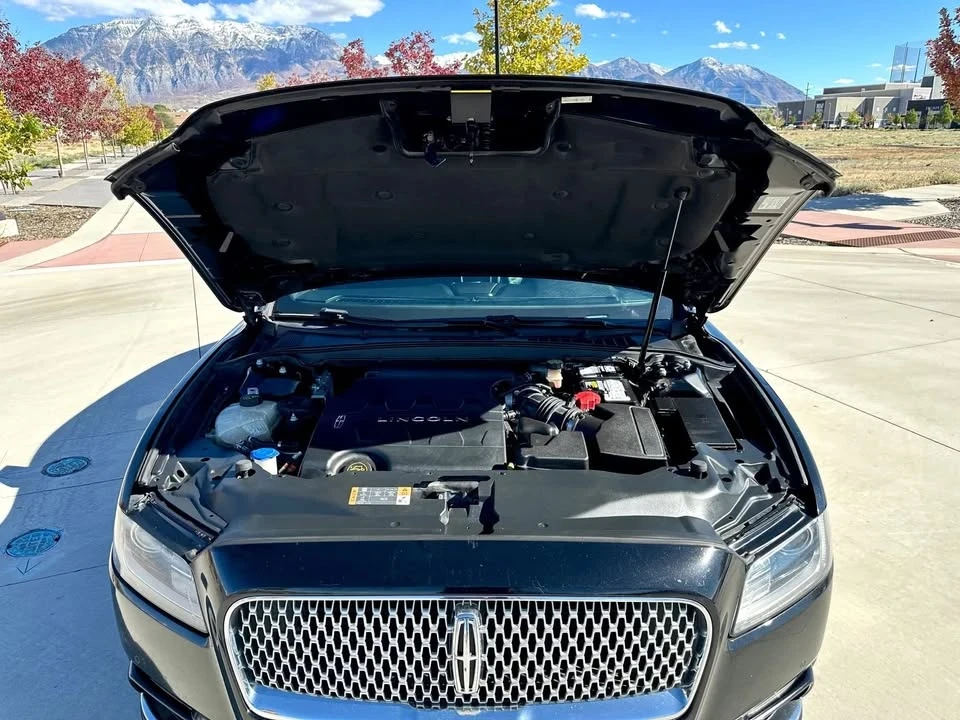 2017 Lincoln Continental 10th Gen - Image 12 of 20
