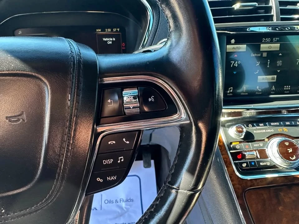 2017 Lincoln Continental 10th Gen - Image 11 of 20