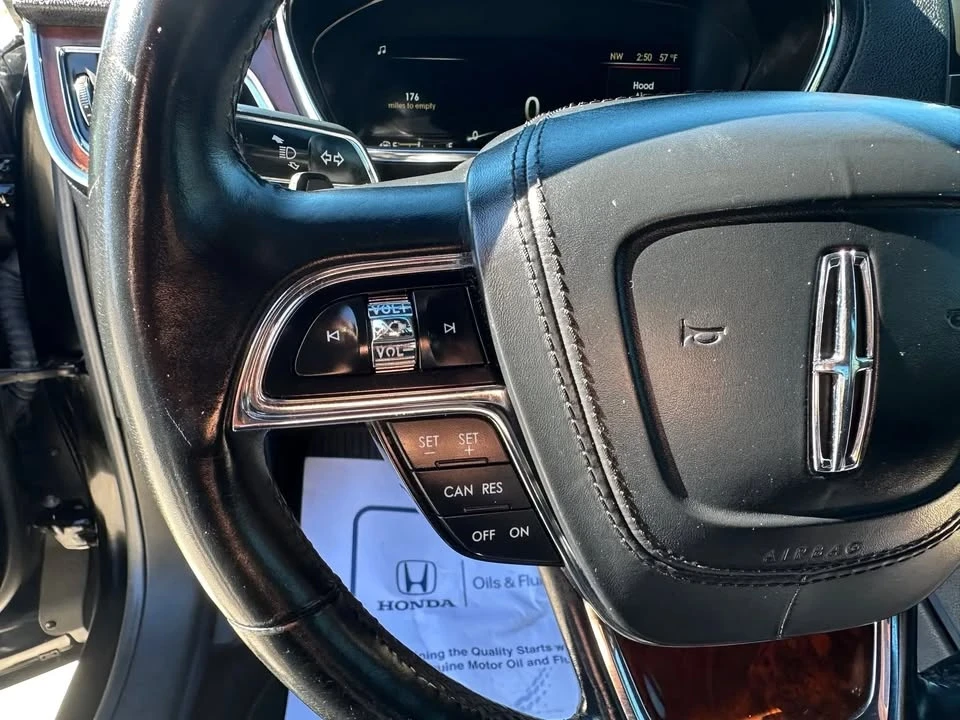 2017 Lincoln Continental 10th Gen - Image 10 of 20