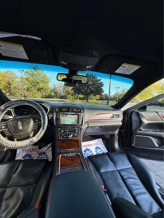 2017 Lincoln Continental 10th Gen - Image 11 of 16