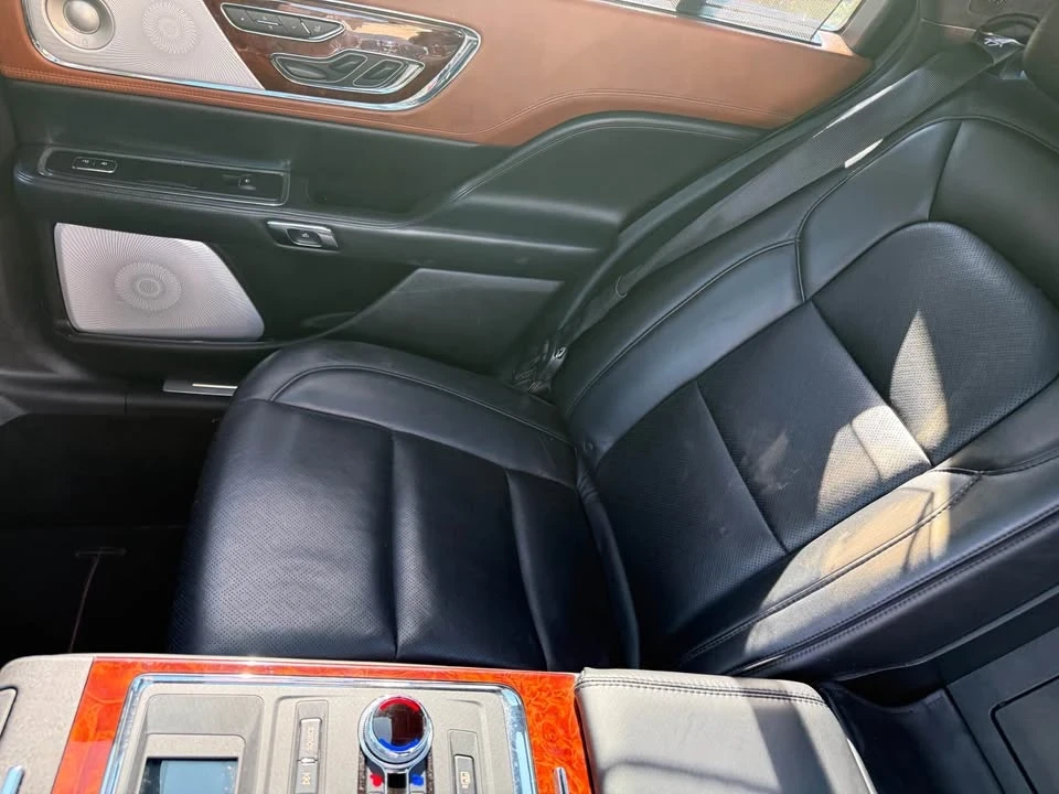 2017 Lincoln Continental 10th Gen - Image 15 of 18