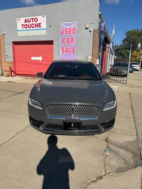 2017 Lincoln Continental 10th Gen - Image 2 of 8