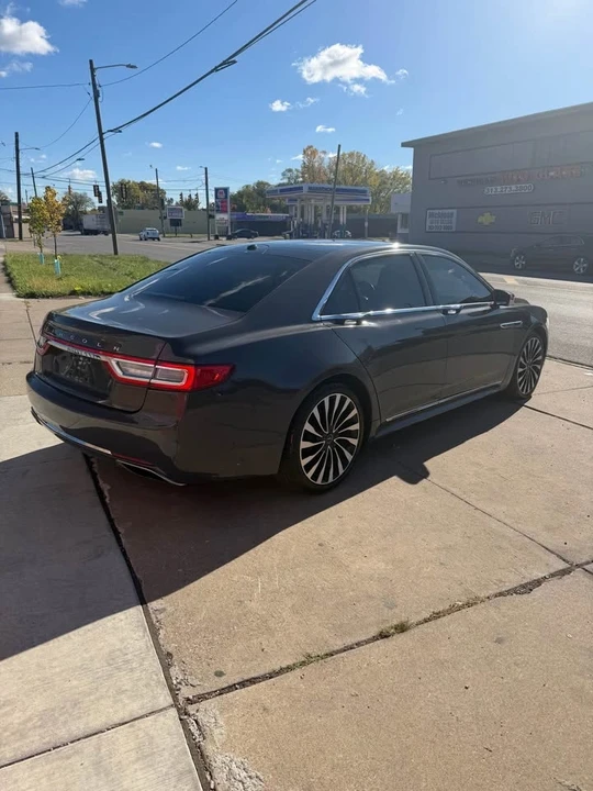 2017 Lincoln Continental 10th Gen - Image 5 of 8