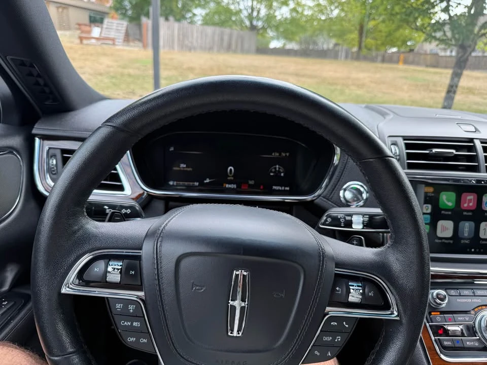 2017 Lincoln Continental 10th Gen - Image 15 of 17