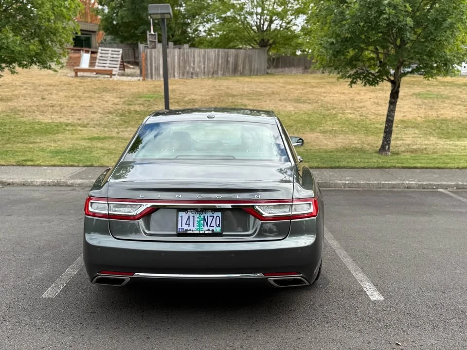 2017 Lincoln Continental 10th Gen - Image 2 of 17