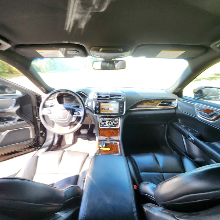 2017 Lincoln Continental 10th Gen - Image 14 of 15