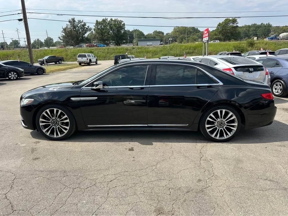2017 Lincoln Continental 10th Gen - Image 8 of 13