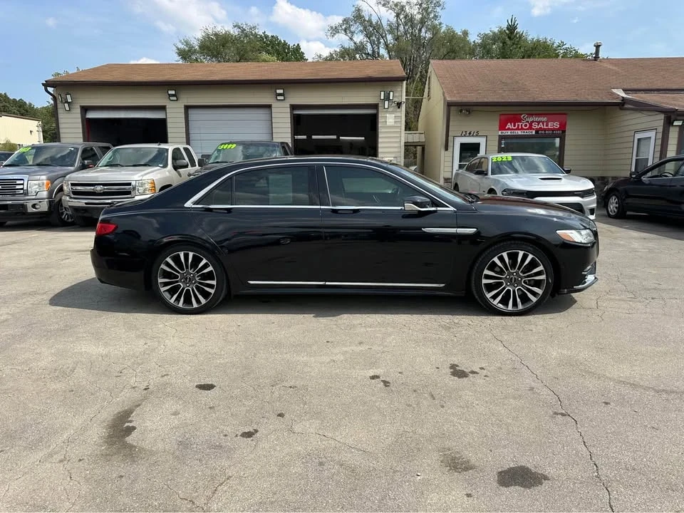 2017 Lincoln Continental 10th Gen - Image 4 of 13