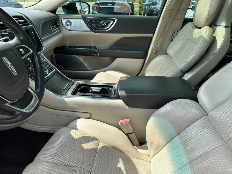 2017 Lincoln Continental 10th Gen - Image 10 of 13