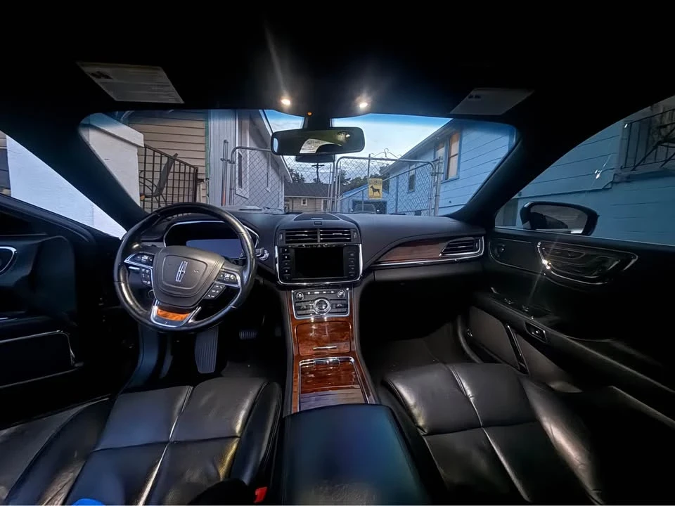 2017 Lincoln Continental 10th Gen - Image 3 of 7