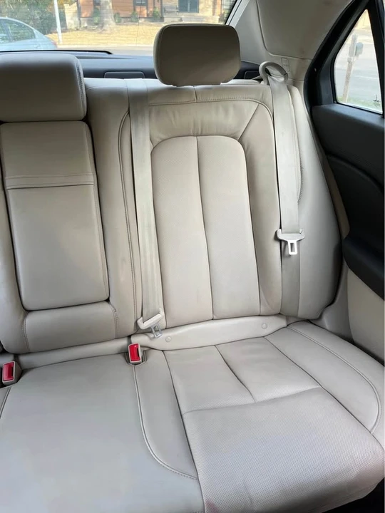 2017 Lincoln Continental 10th Gen - Image 11 of 16