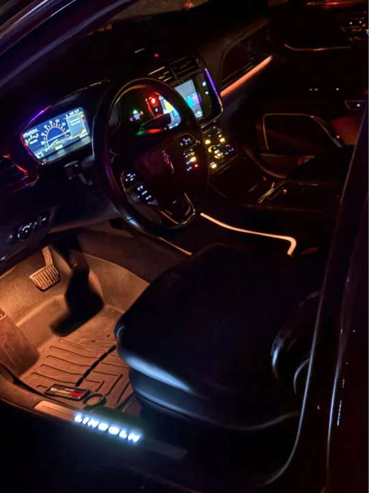 2017 Lincoln Continental 10th Gen - Image 7 of 20