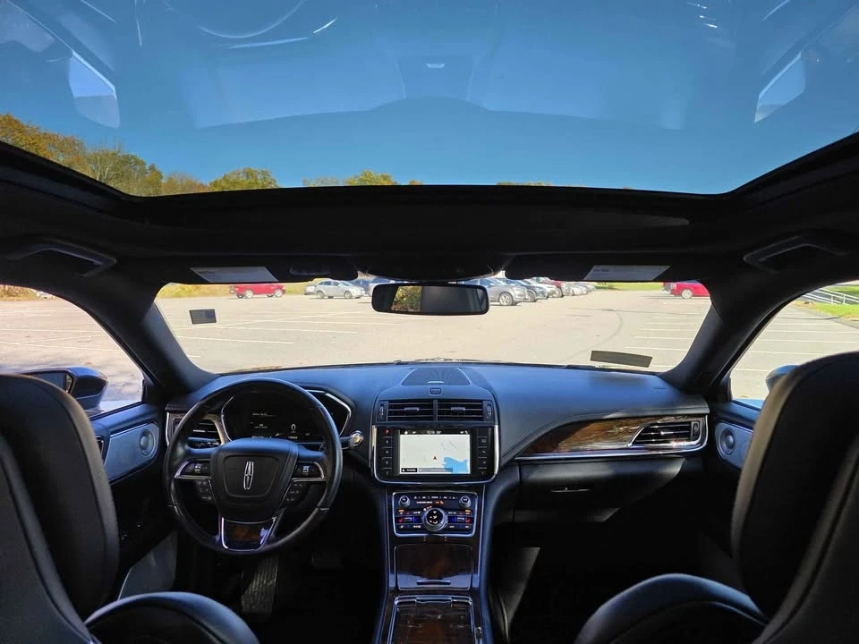 2017 Lincoln Continental 10th Gen - Image 11 of 19