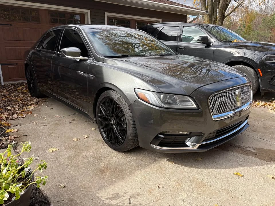 2017 Lincoln Continental 10th Gen - Image 4 of 20