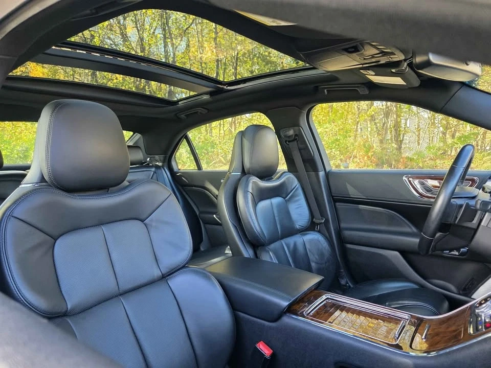 2017 Lincoln Continental 10th Gen - Image 17 of 19