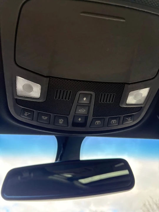 2017 Lincoln Continental 10th Gen - Image 16 of 20